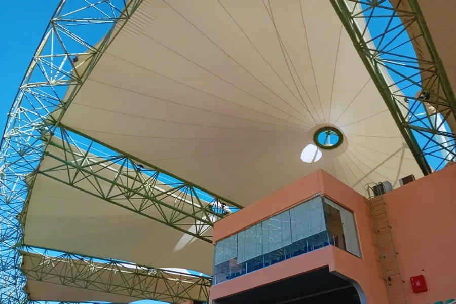 Shades structures in Dubai